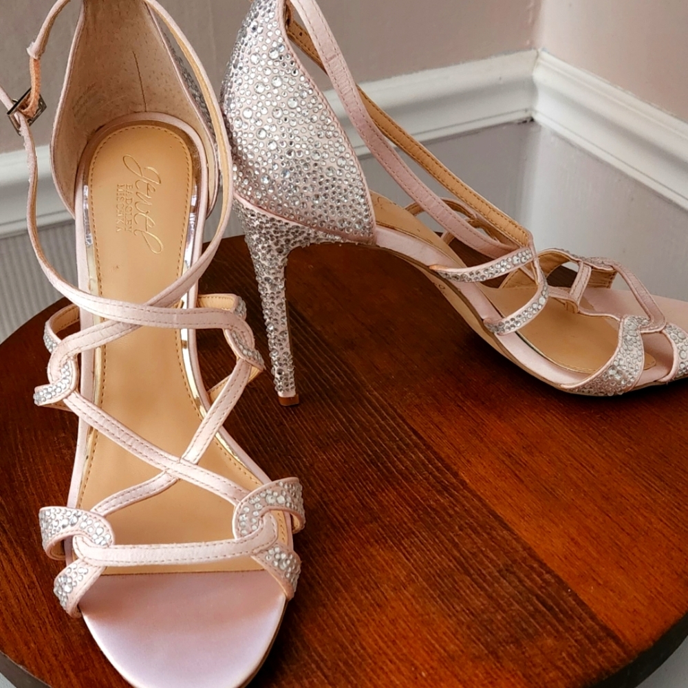 Jewel Badgley Mischka evening heels